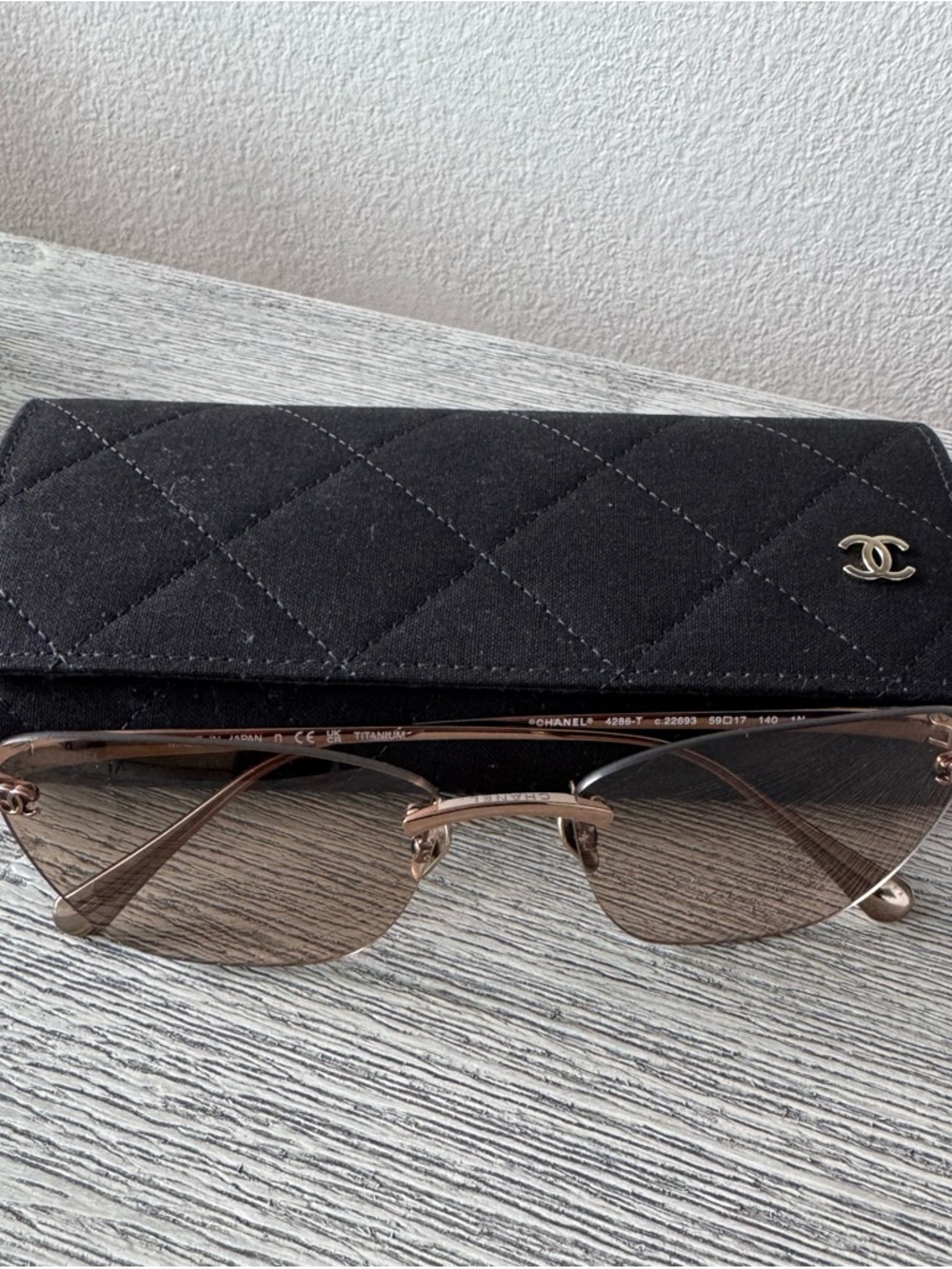 CHANEL Rimless Titanium Gold Cat Eye Sunglasses, 4286-T - Picture 4 of 7